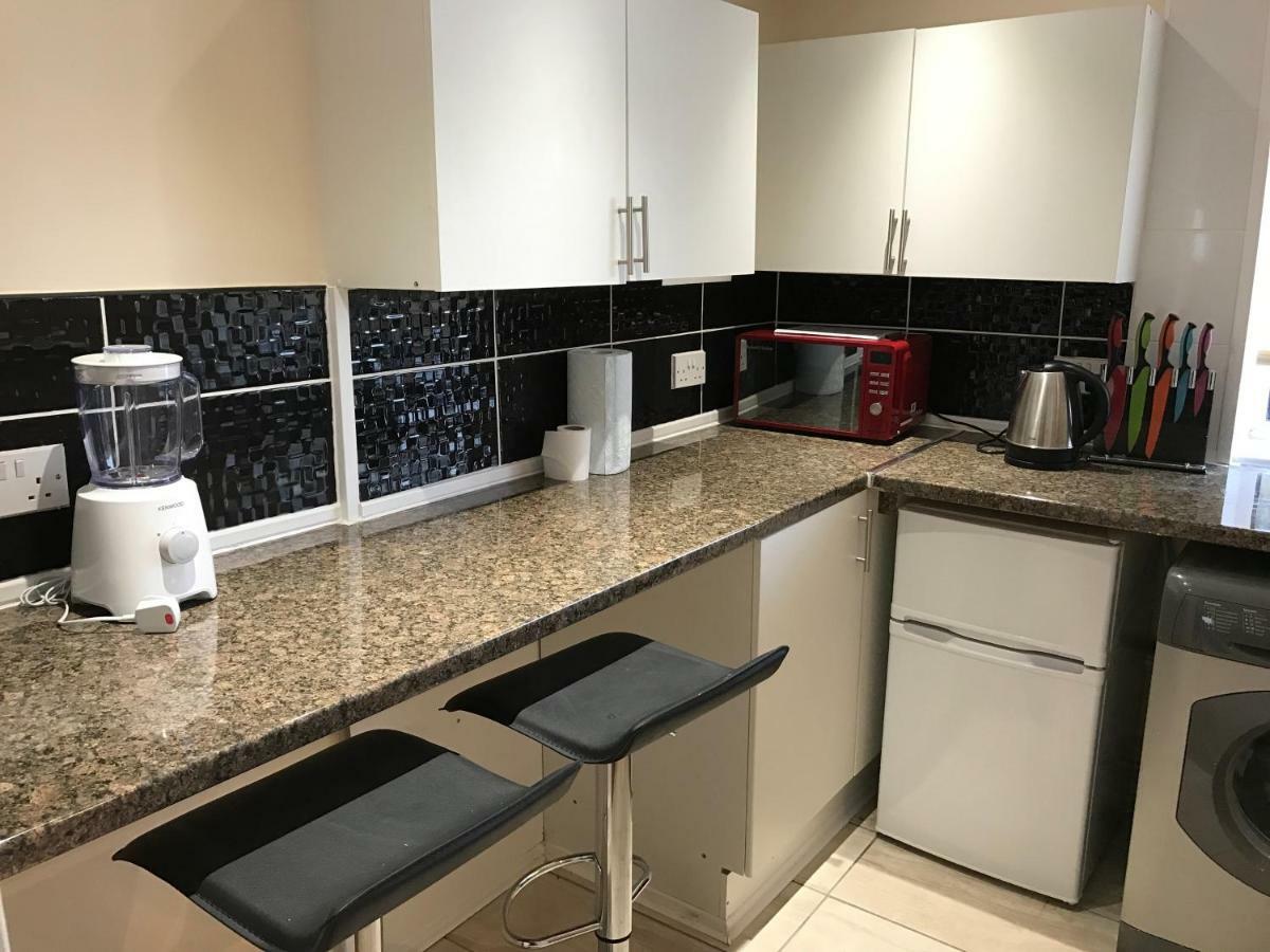 Rosewood Lodgings Special Offer For Student On Long Stay Manchester Eksteriør billede