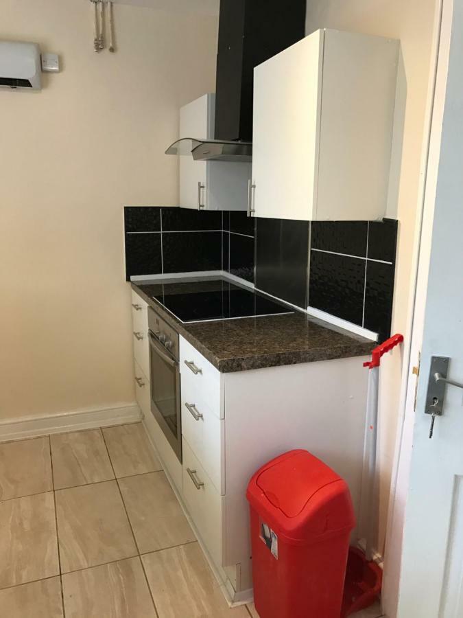Rosewood Lodgings Special Offer For Student On Long Stay Manchester Eksteriør billede